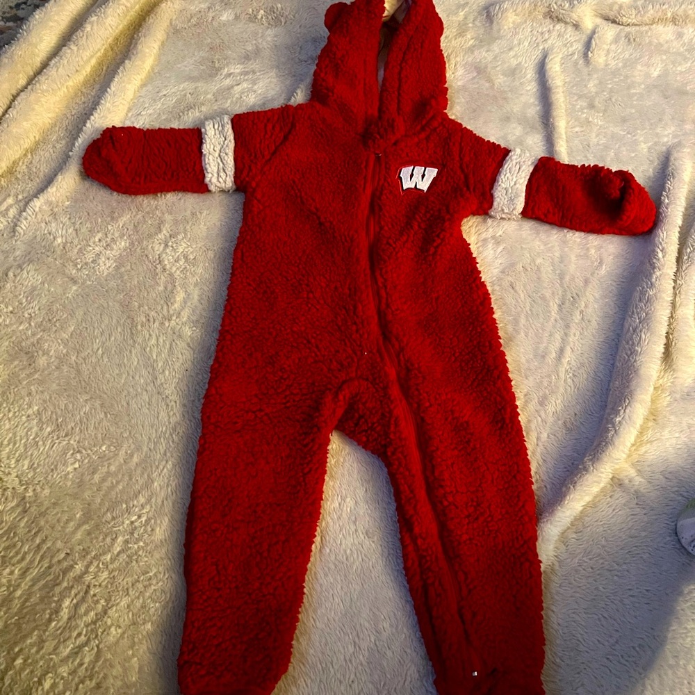 Wisconsin Badgers snowsuit